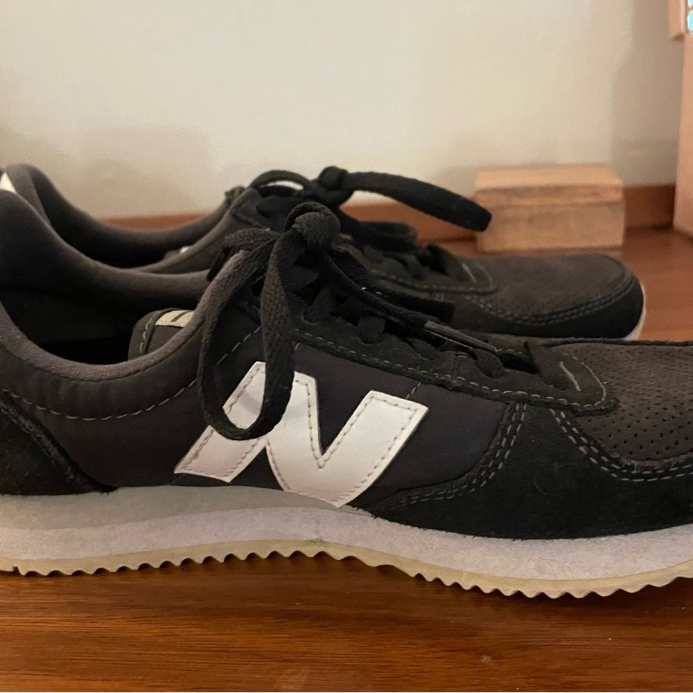 New Balance, Black, 5